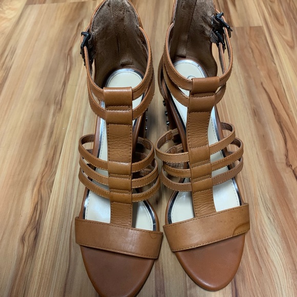 JESSICA SIMPSON Tan Strappy Heel sis 6.5 - Picture 1 of 4